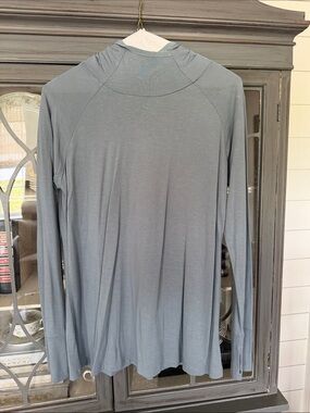 Free Fly Women’s Long Sleeve Bamboo Lightweight Top in Dusty Blue